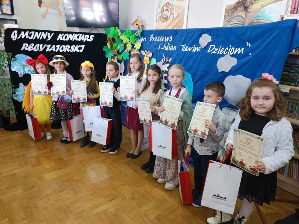Uczestnicy Gminnego Konkursu Recytatorskiego